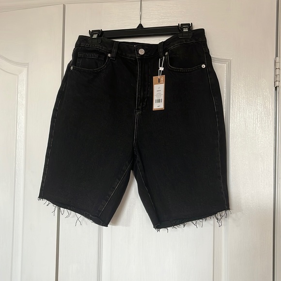 BRAND NEW Denim Shorts - Picture 2 of 5